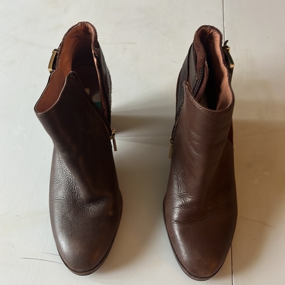 Women’s boots size 7 1/2 Louise et cie - Picture 2 of 6